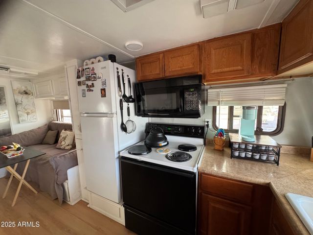 301 E MESQUITE Drive, Florence, AZ 85132