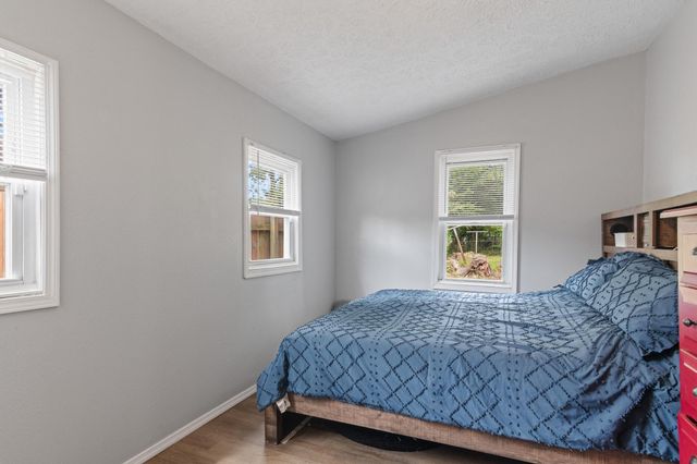 1031 N Forest Avenue, Springfield, MO 65802