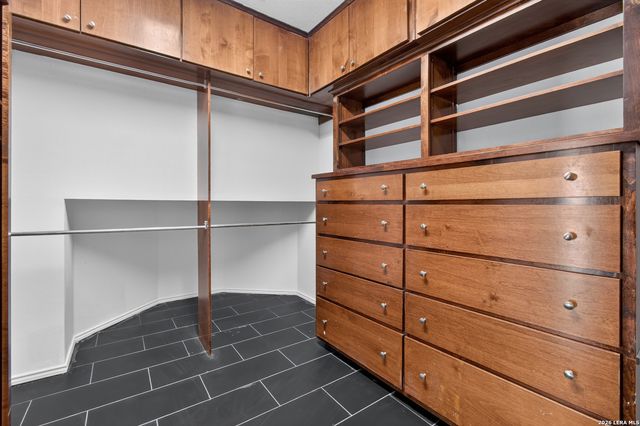 3027 HIDDEN MDW, Seguin, TX 78155