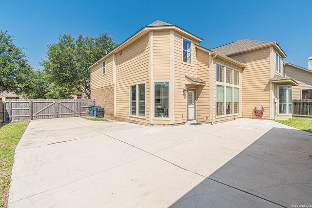 3027 HIDDEN MDW, Seguin, TX 78155