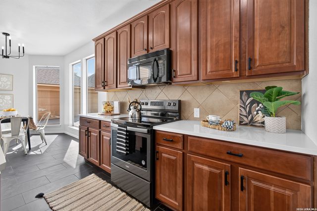 3027 HIDDEN MDW, Seguin, TX 78155