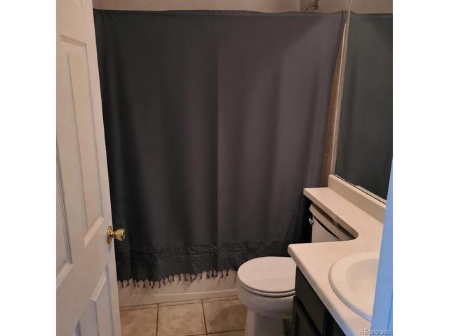 18325 E Amherst Dr, Aurora, CO 80013