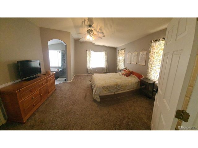18325 E Amherst Dr, Aurora, CO 80013