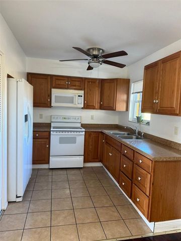 8782 FAY AVENUE, North Port, FL 34287