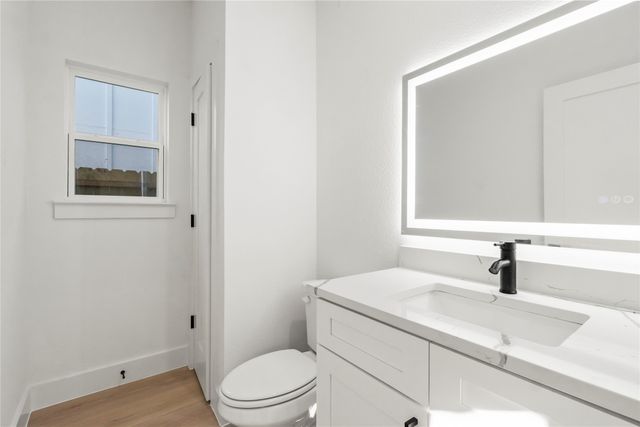 2404 Scott Street, Dallas, TX 75215