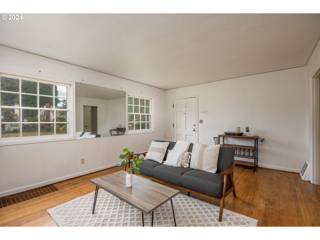 6006 N WILLAMETTE Blvd, Portland, OR 97203