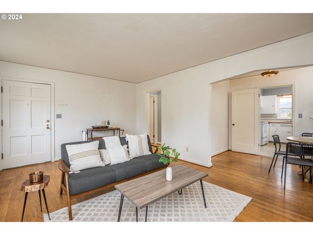 6006 N WILLAMETTE Blvd, Portland, OR 97203