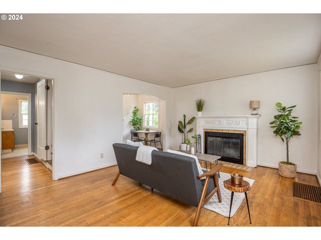 6006 N WILLAMETTE Blvd, Portland, OR 97203