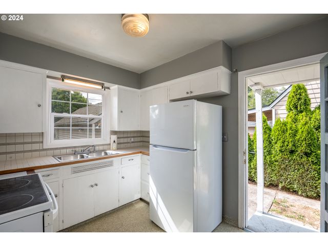 6006 N WILLAMETTE Blvd, Portland, OR 97203