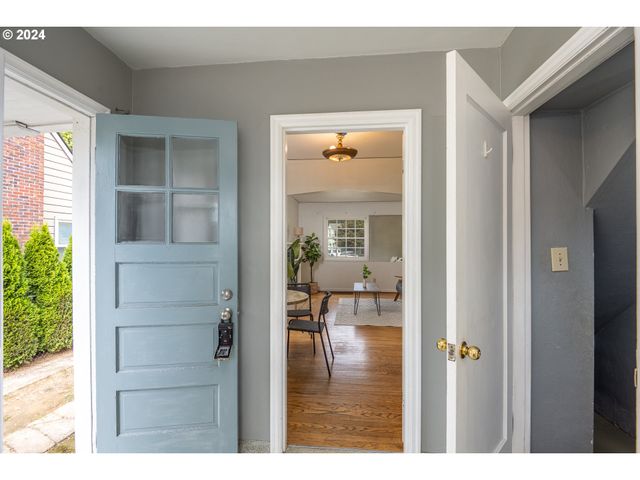 6006 N WILLAMETTE Blvd, Portland, OR 97203