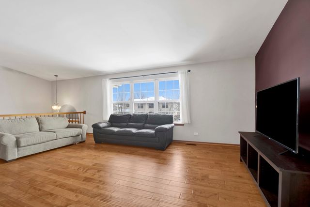 5303 W 109th Street 5303, Oak Lawn, IL 60453