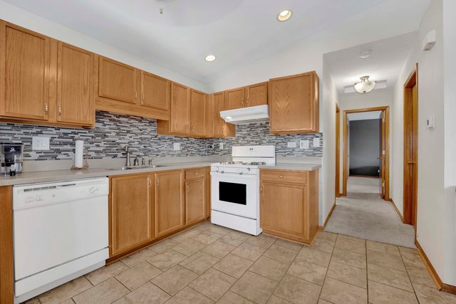 5303 W 109th Street 5303, Oak Lawn, IL 60453