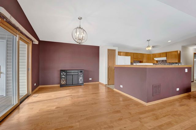 5303 W 109th Street 5303, Oak Lawn, IL 60453