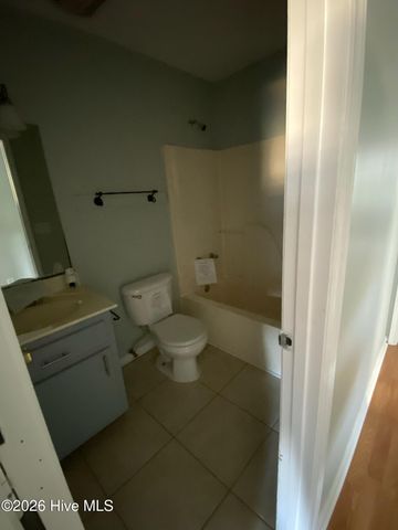 201 Wyndham Circle B, Greenville, NC 27858