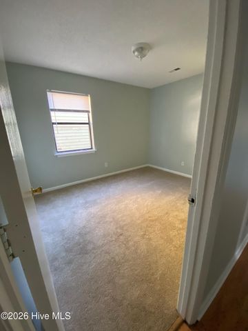 201 Wyndham Circle B, Greenville, NC 27858