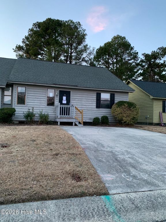 201 Wyndham Circle B, Greenville, NC 27858