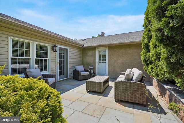 1121 W THOMAS RD, Lansdale, PA 19446