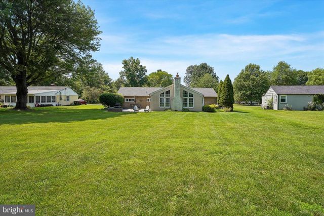 1121 W THOMAS RD, Lansdale, PA 19446