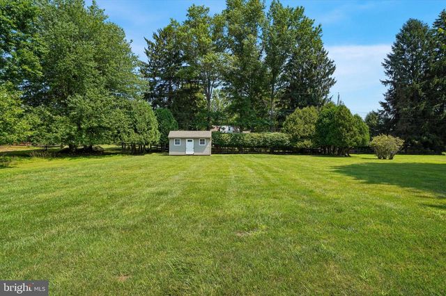 1121 W THOMAS RD, Lansdale, PA 19446