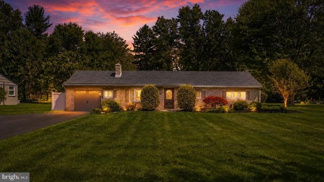 1121 W THOMAS RD, Lansdale, PA 19446