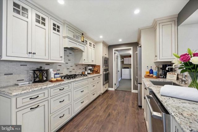 1121 W THOMAS RD, Lansdale, PA 19446