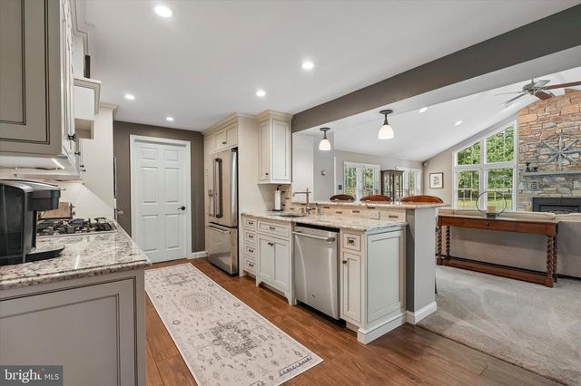1121 W THOMAS RD, Lansdale, PA 19446