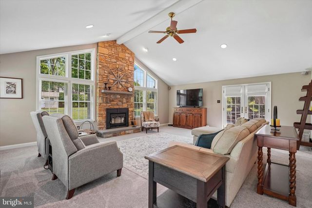 1121 W THOMAS RD, Lansdale, PA 19446