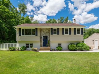5478 S 31st Street, Kalamazoo, MI 49048