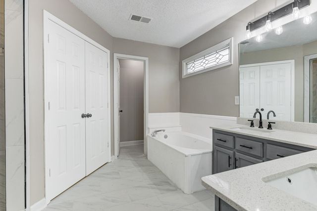 7105 SANTA CRUZ DR, Bartlett, TN 38133