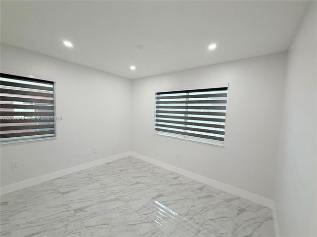 3392 NW 50th St 3392, Miami, FL 33142