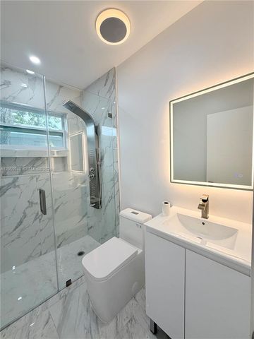 3392 NW 50th St 3392, Miami, FL 33142