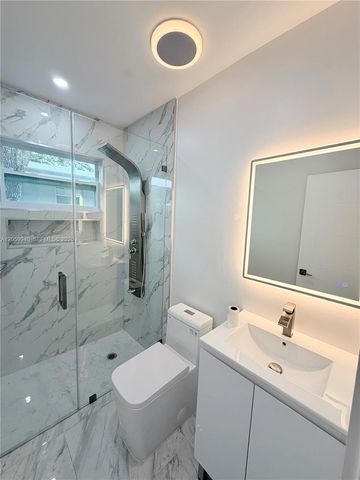 3392 NW 50th St 3392, Miami, FL 33142