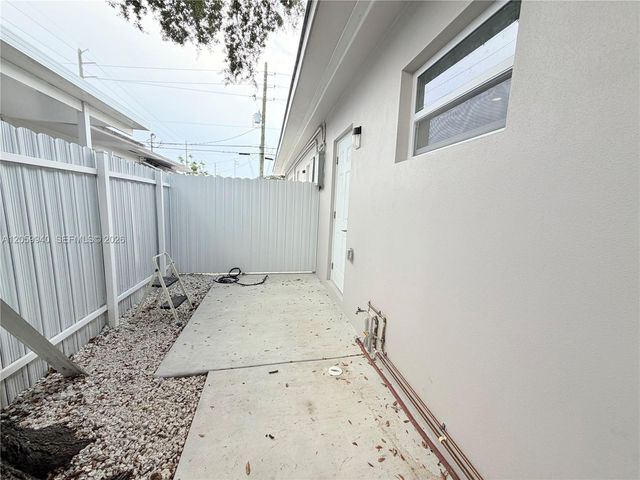3392 NW 50th St 3392, Miami, FL 33142