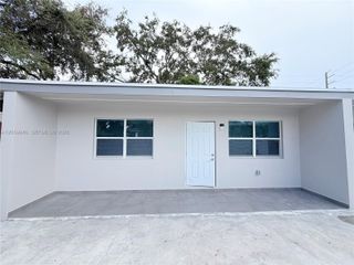 3392 NW 50th St 3392, Miami, FL 33142