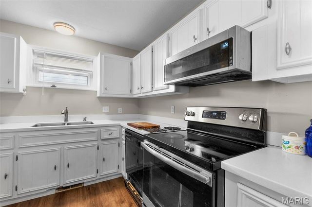 917 Cambridge Drive, Sikeston, MO 63801