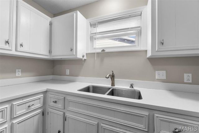 917 Cambridge Drive, Sikeston, MO 63801