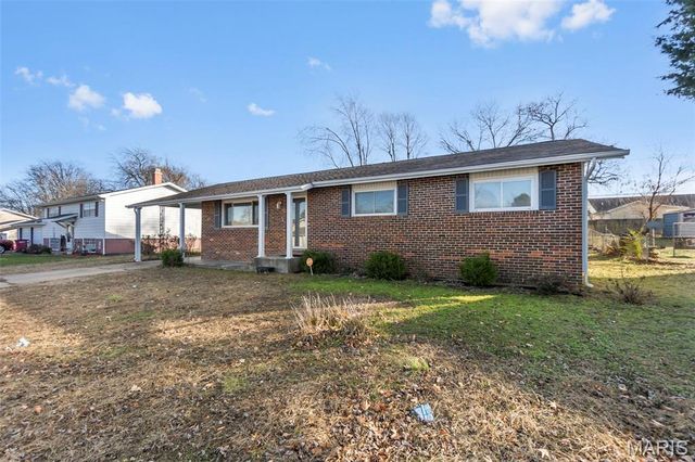 917 Cambridge Drive, Sikeston, MO 63801