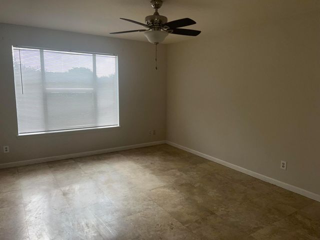 1760 PALM COVE Boulevard 5-305, Delray Beach, FL 33445