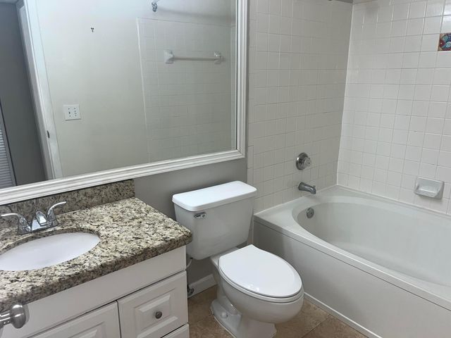 1760 PALM COVE Boulevard 5-305, Delray Beach, FL 33445