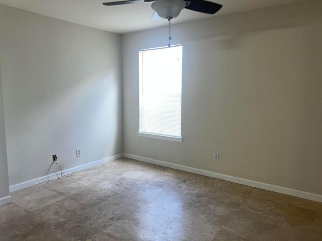 1760 PALM COVE Boulevard 5-305, Delray Beach, FL 33445