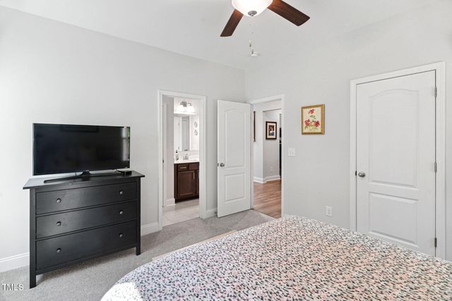 121 Roundrock Lane, Sanford, NC 27330