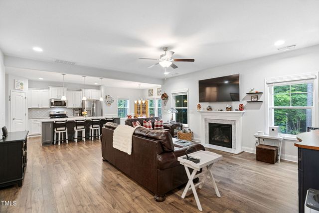 121 Roundrock Lane, Sanford, NC 27330