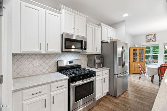 121 Roundrock Lane, Sanford, NC 27330