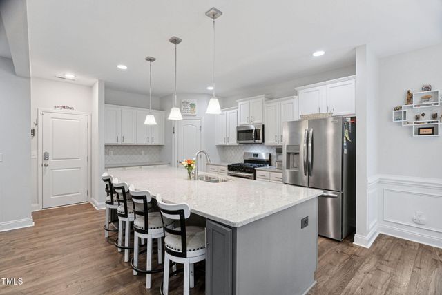 121 Roundrock Lane, Sanford, NC 27330