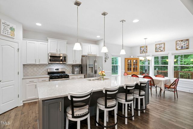 121 Roundrock Lane, Sanford, NC 27330