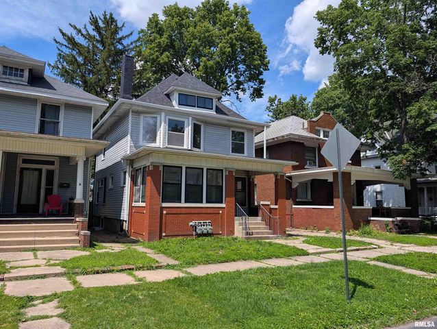 1611 W BARKER Avenue, Peoria, IL 61606
