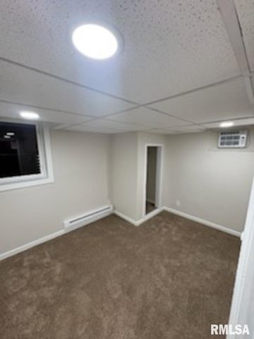 1611 W BARKER Avenue, Peoria, IL 61606