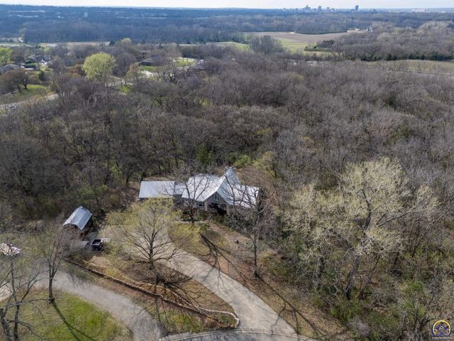 2331 SE Libra AVE, Topeka, KS 66605