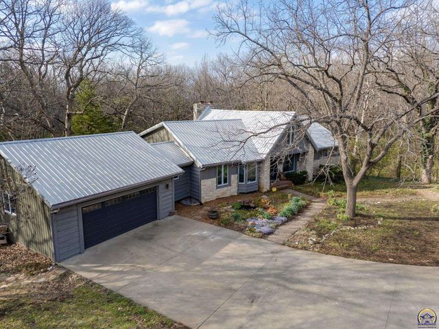 2331 SE Libra AVE, Topeka, KS 66605