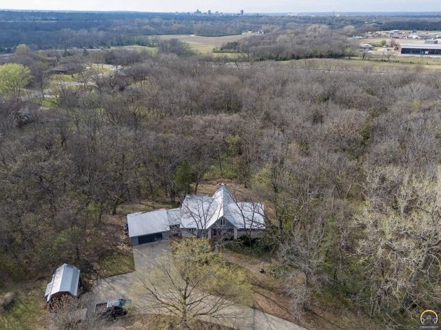 2331 SE Libra AVE, Topeka, KS 66605